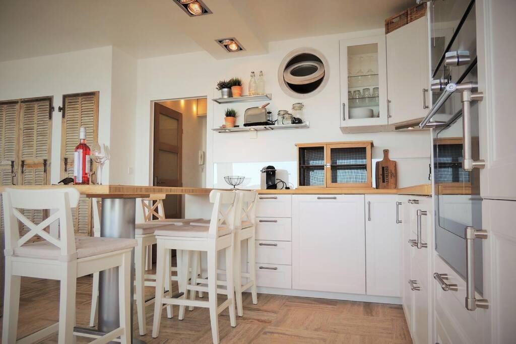 Emplacement Privilegie Pour Ce Bel Appartement Saint-Raphael (Var) Exterior foto